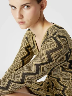 Abito con scollatura a V in viscosa zig zag lamé