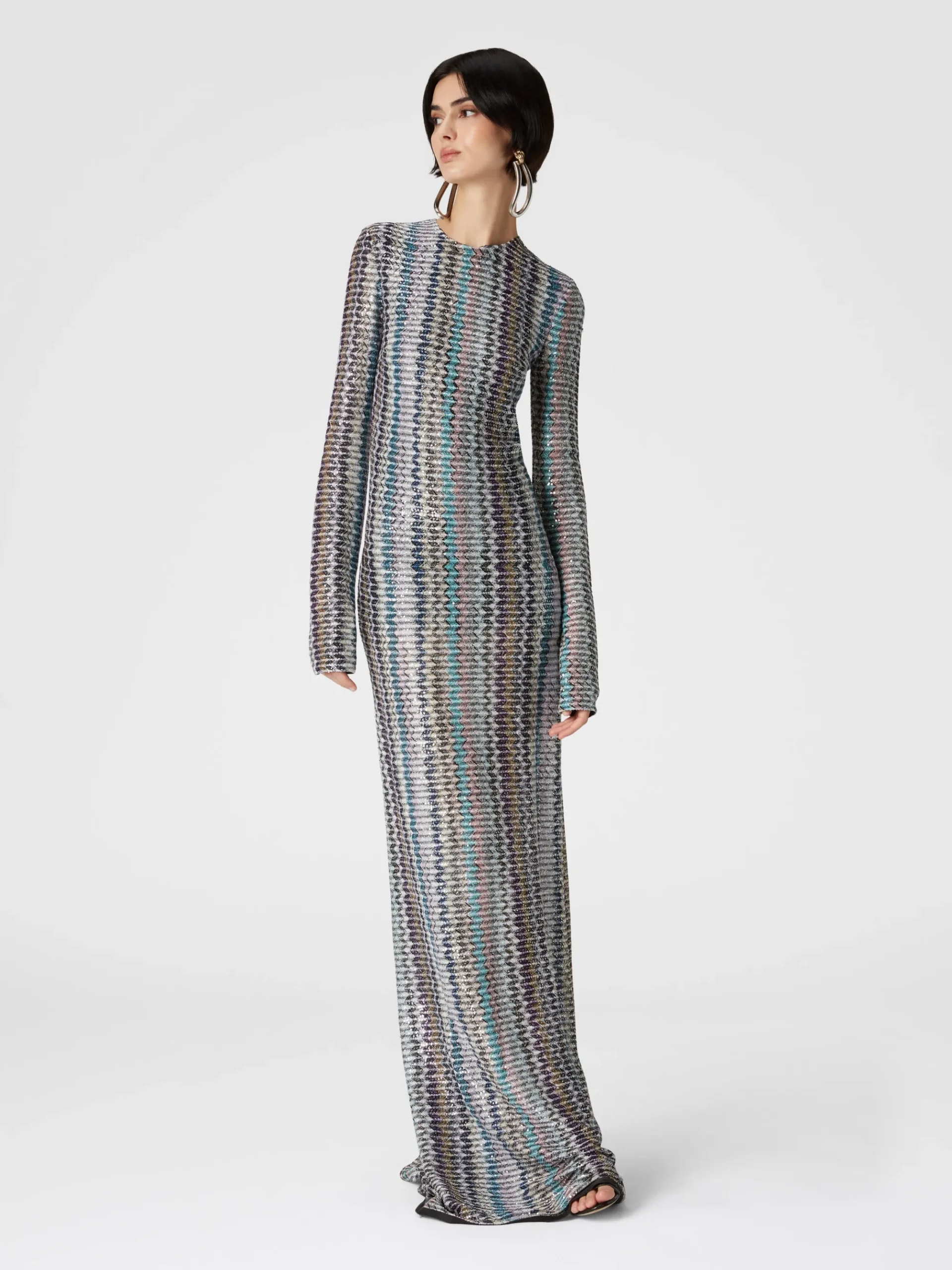 Abito lungo con paillettes e dettaglio cut out
