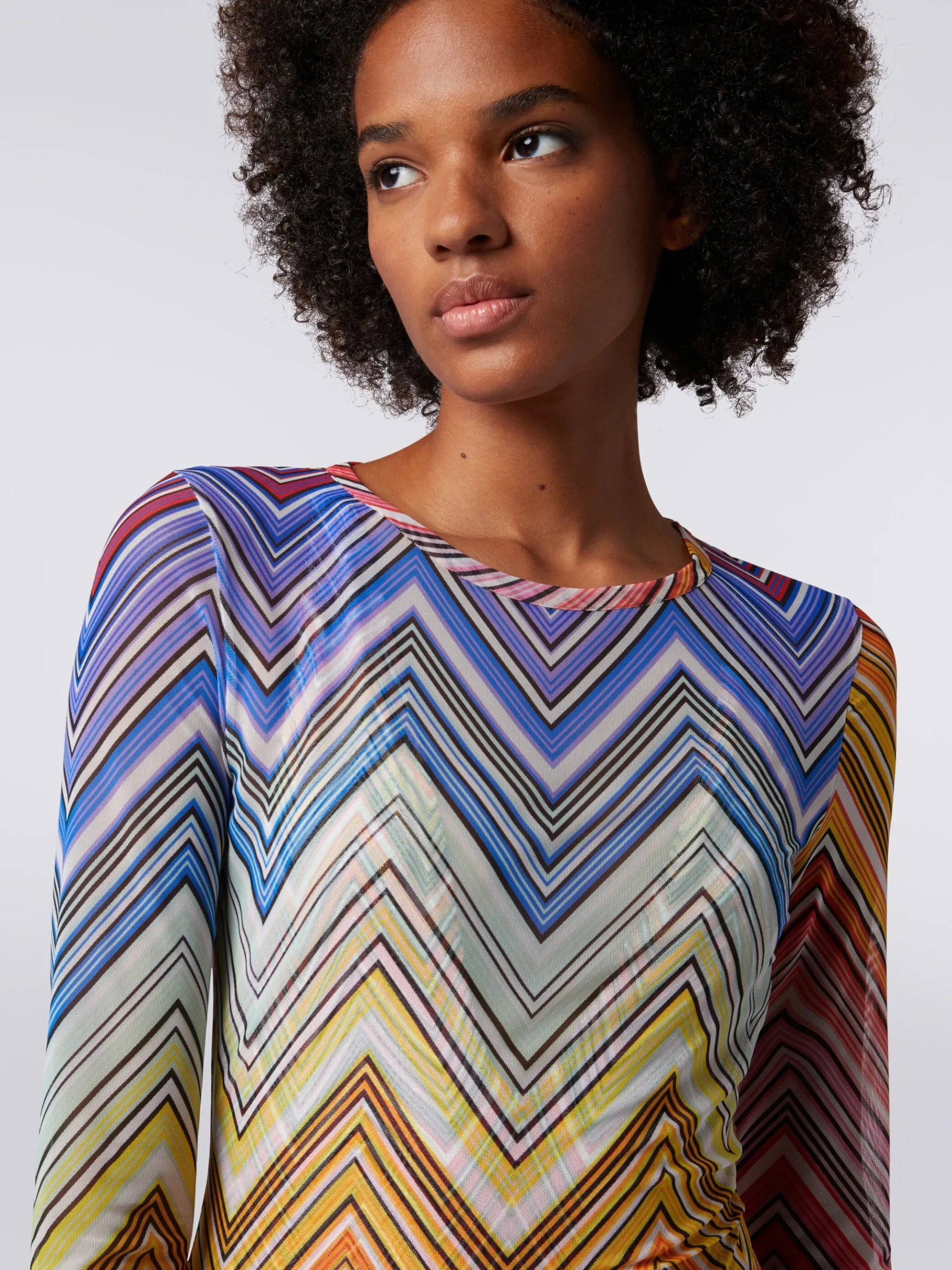 Abito mare in tulle stampa zig zag