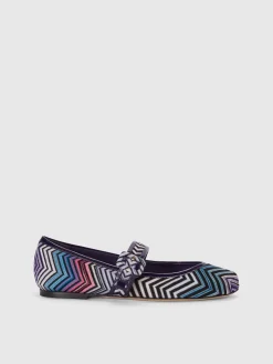 Ballerine in tessuto zig zag con cinturino