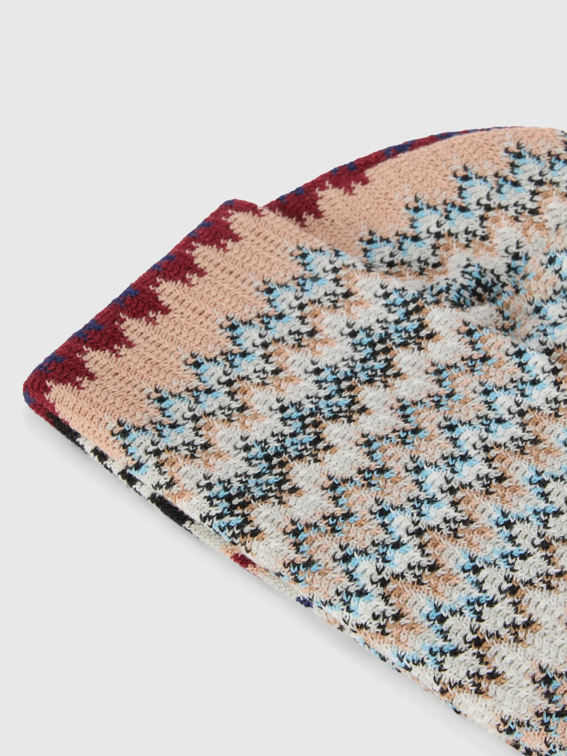 Beanie in misto lana zig zag