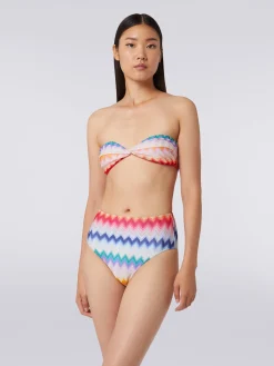Bikini con slip a vita alta in tessuto stampa zig zag