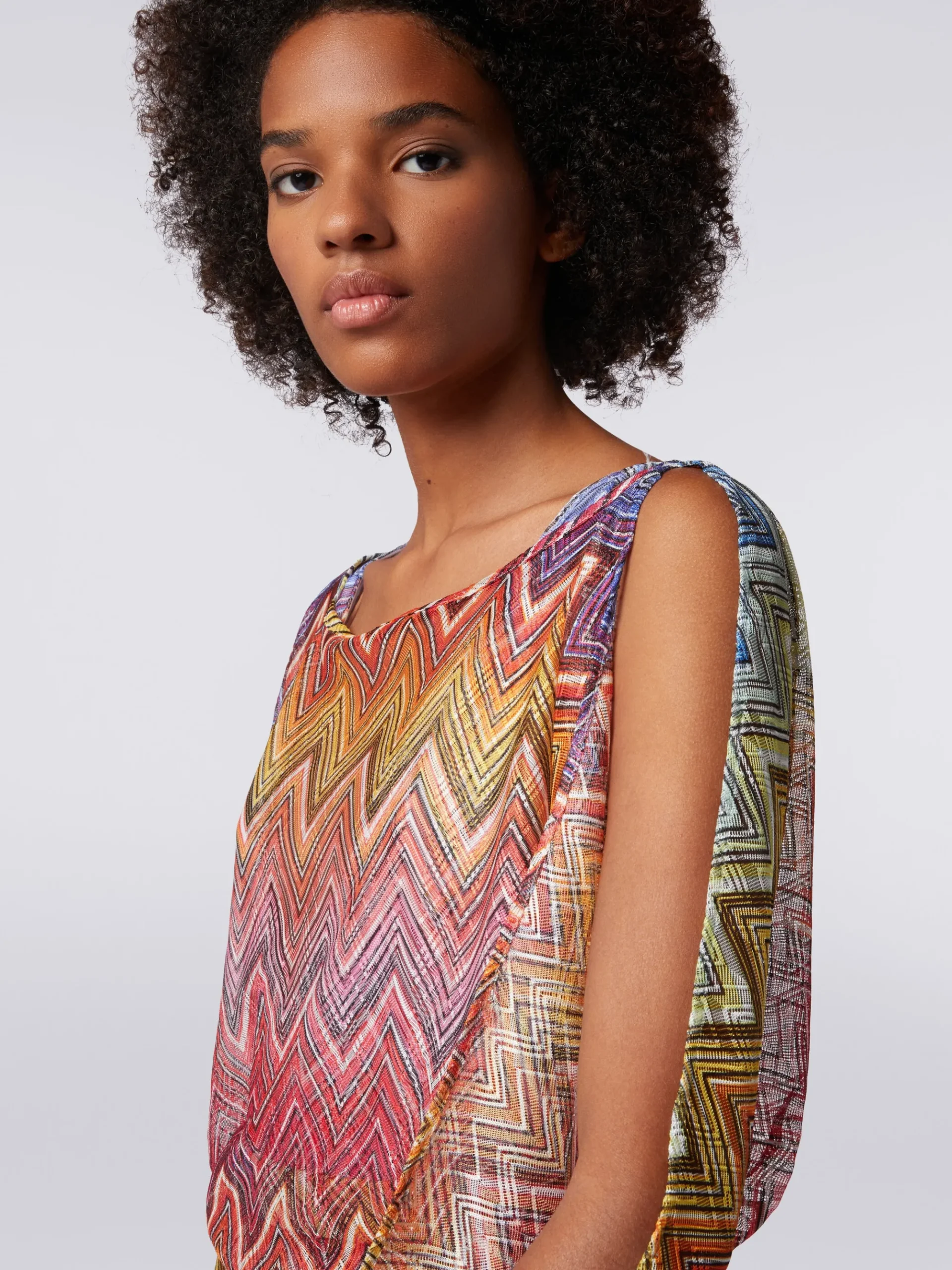 Blusa a maniche lunghe in tessuto stampa zig zag