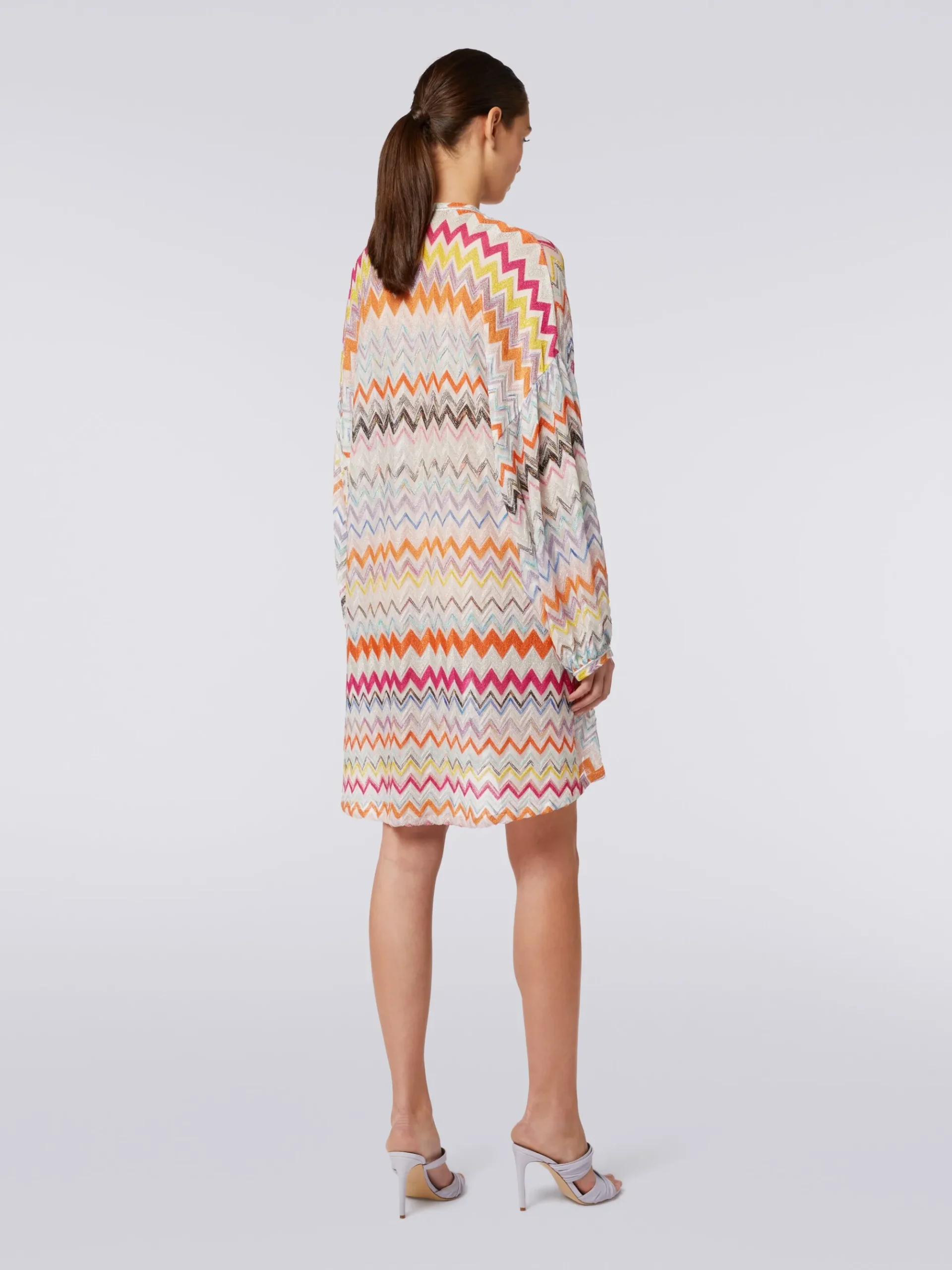 Caftano copricostume corto con motivo zig zag e lurex