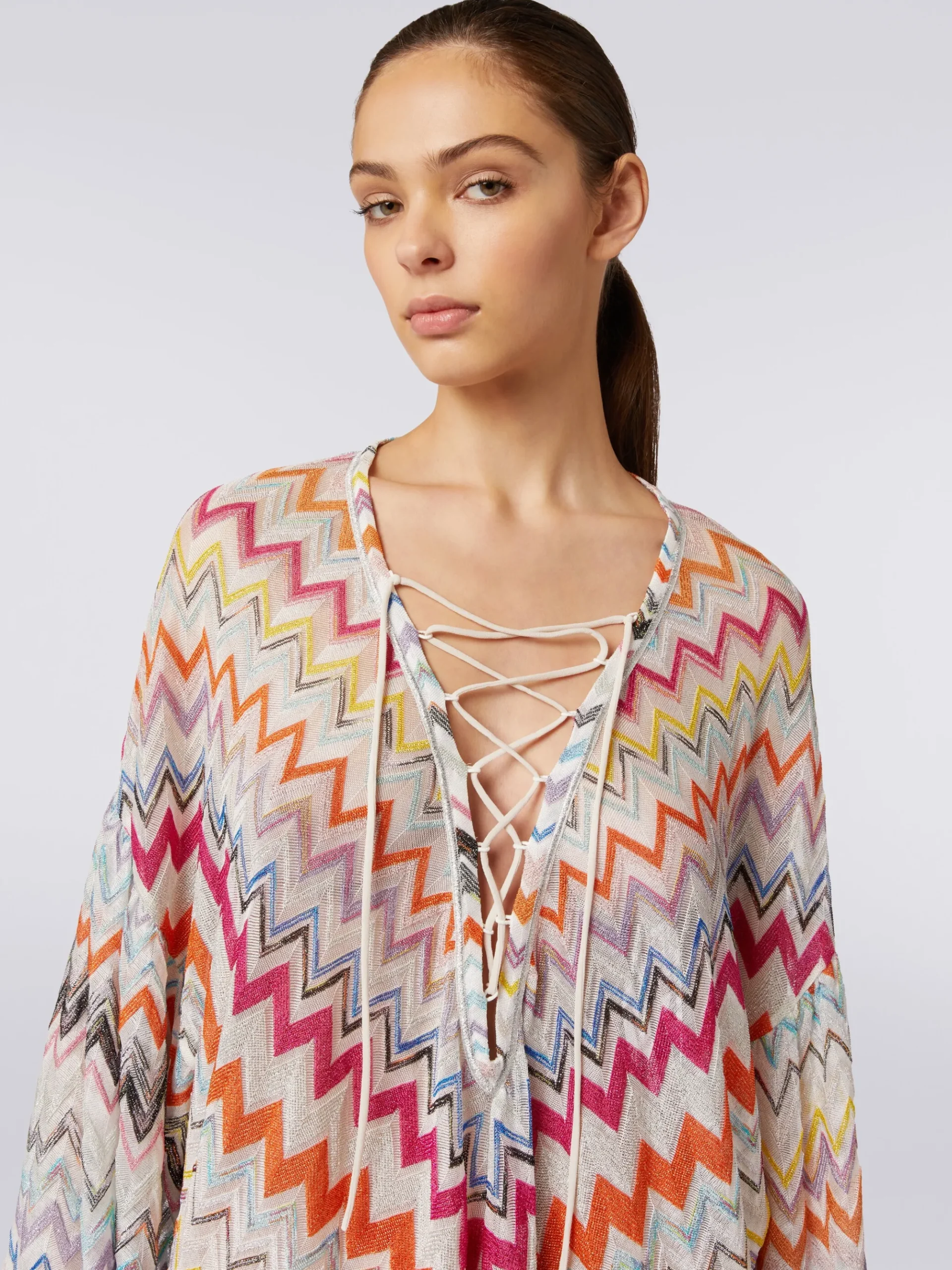 Caftano copricostume corto con motivo zig zag e lurex