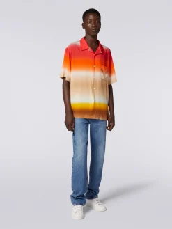 Camicia a maniche corte in viscosa dégradé