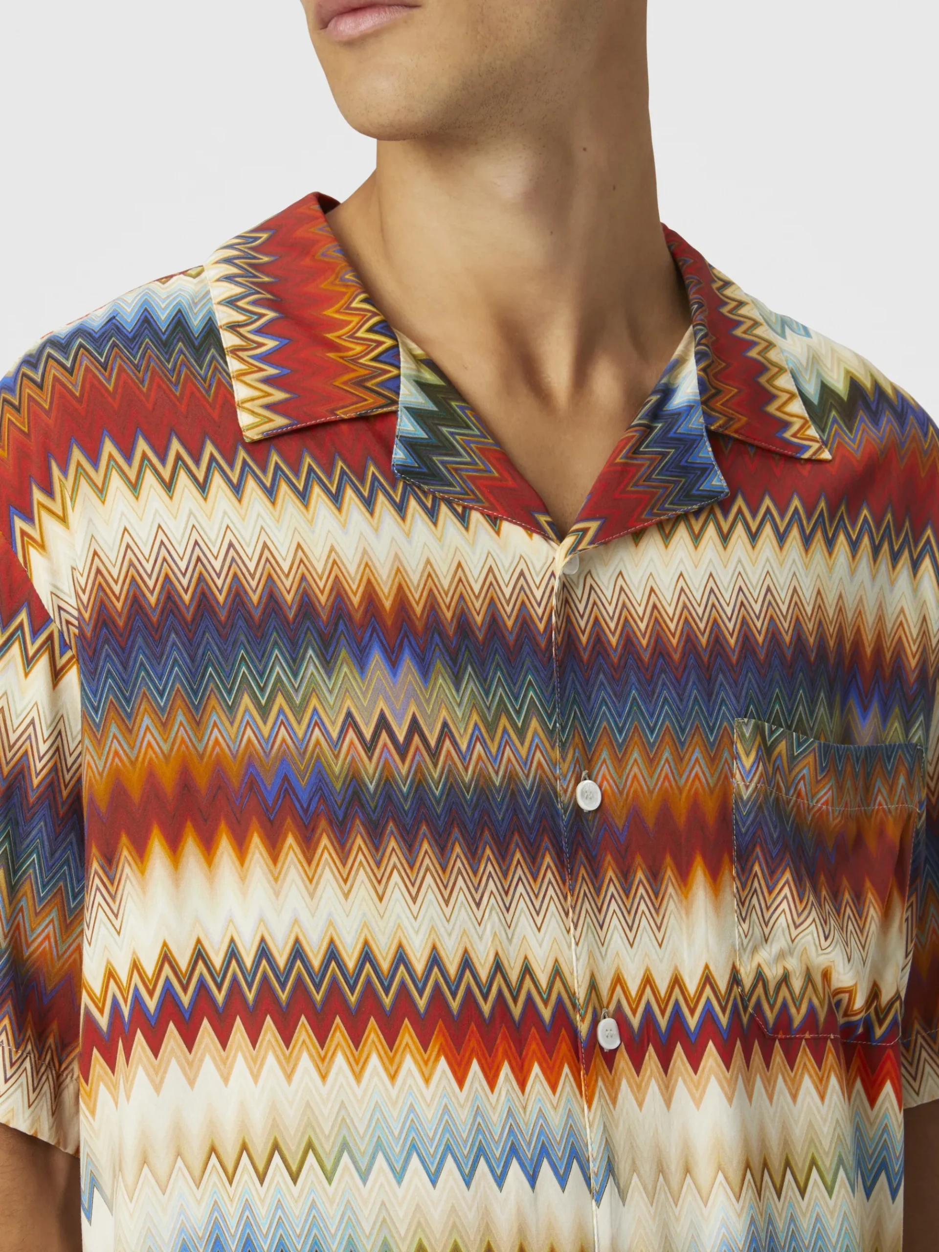 Camicia bowling con stampa micro zig zag sfumata e taschino