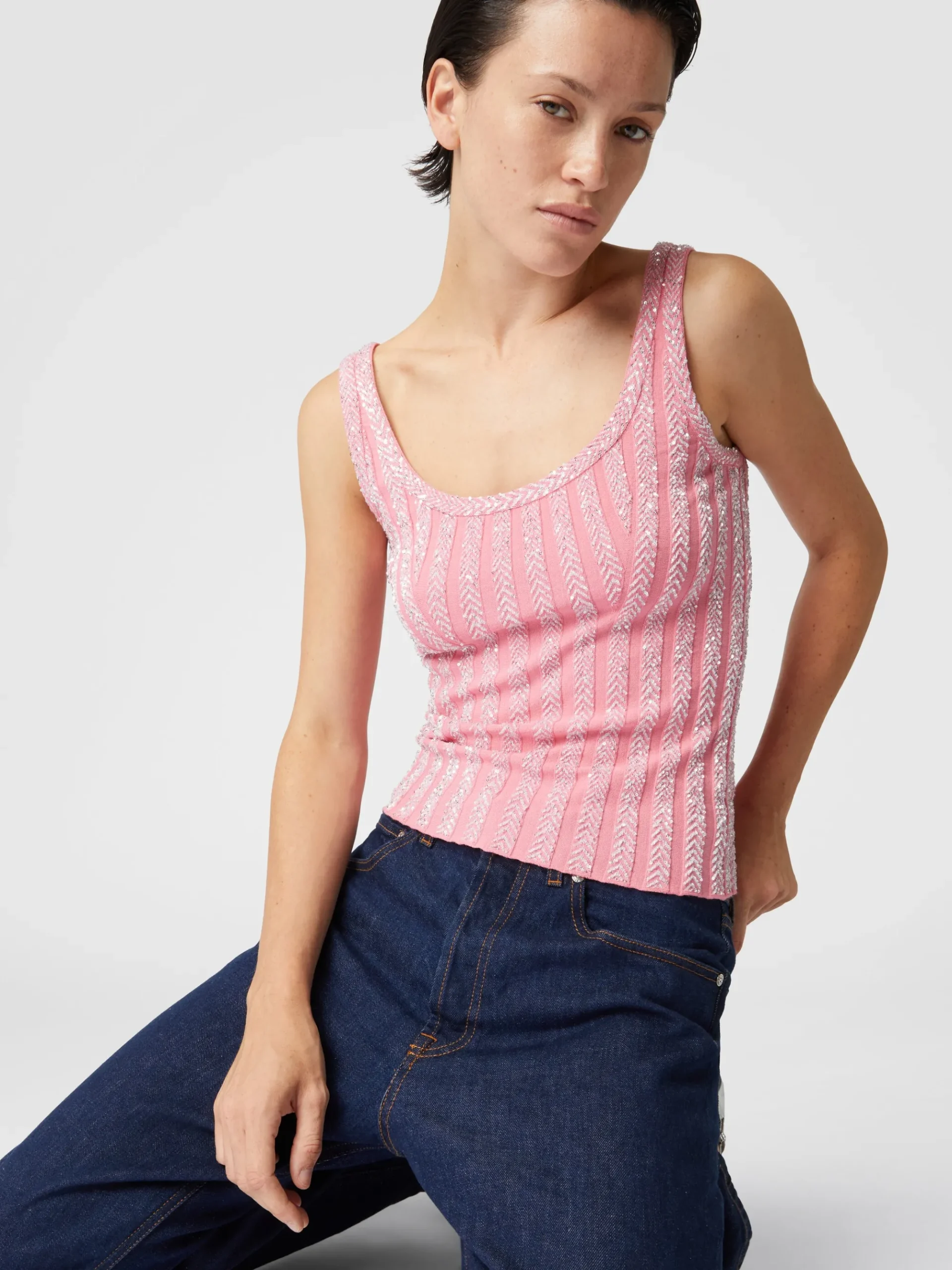 Canottiera a costine zig zag con paillettes