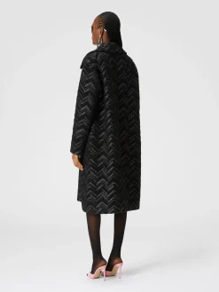 Cappotto in maglia bouclé con chevron lamé