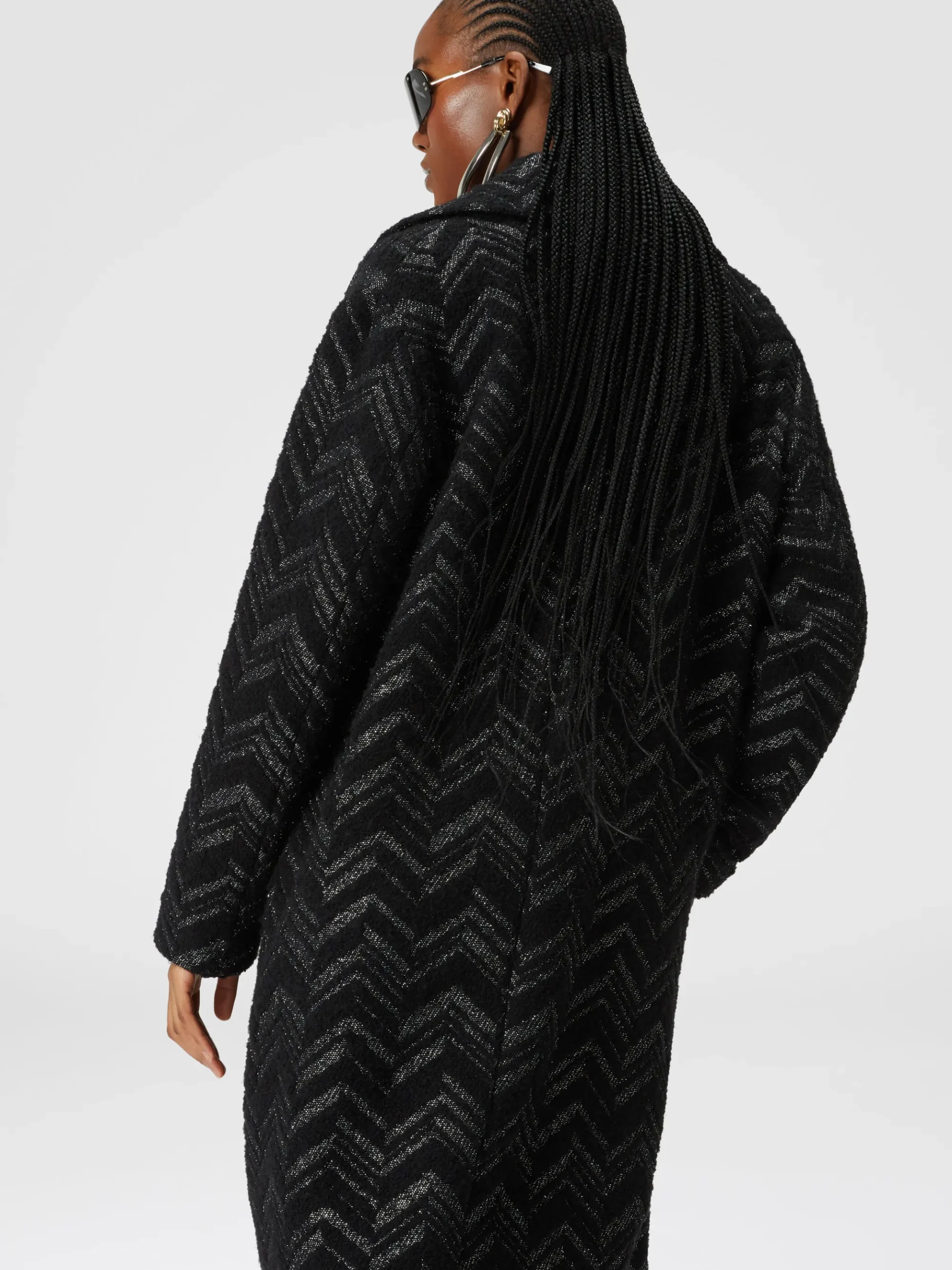Cappotto in maglia bouclé con chevron lamé