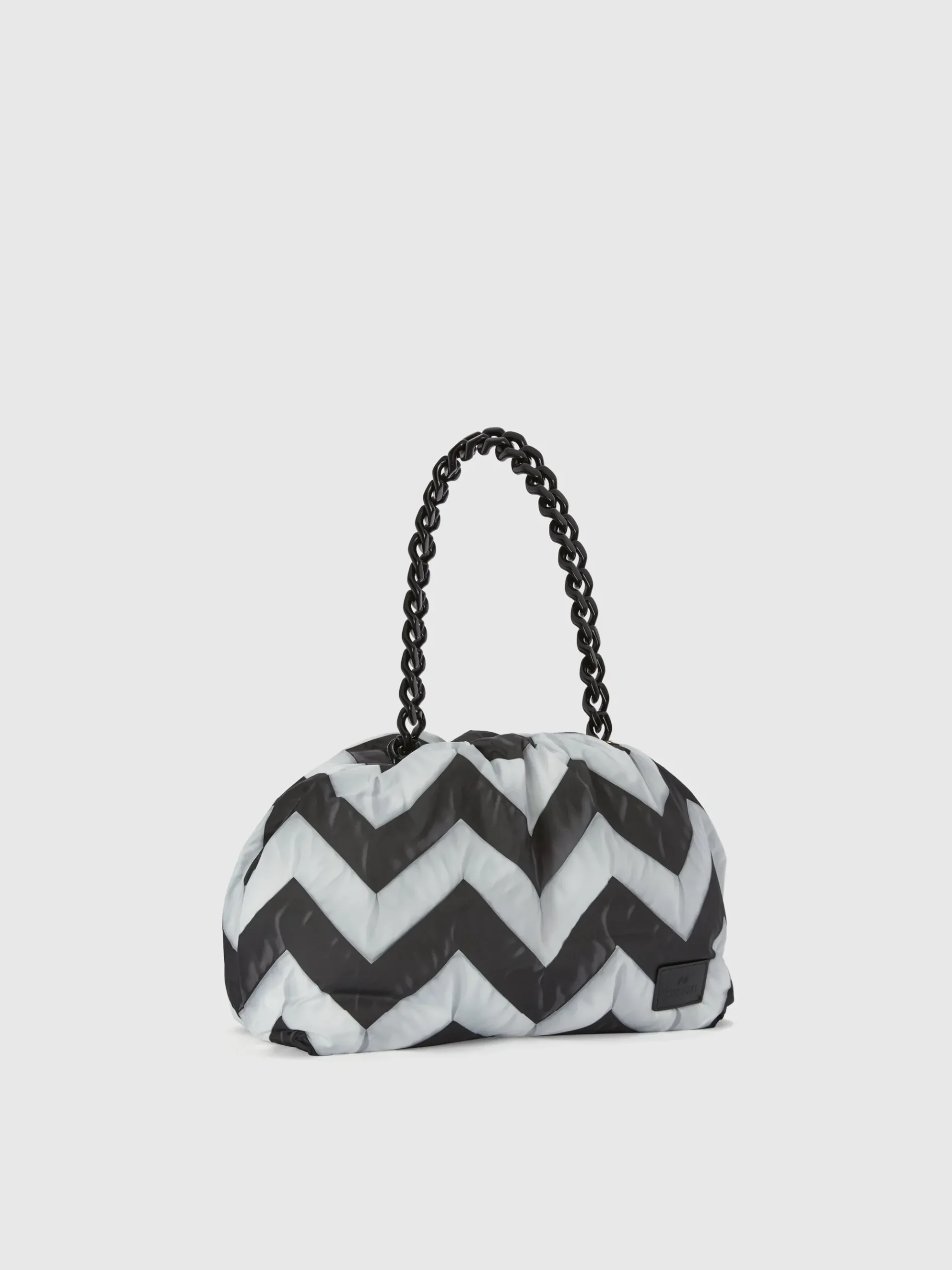 Clutch in tessuto zig zag con tracolla remobile