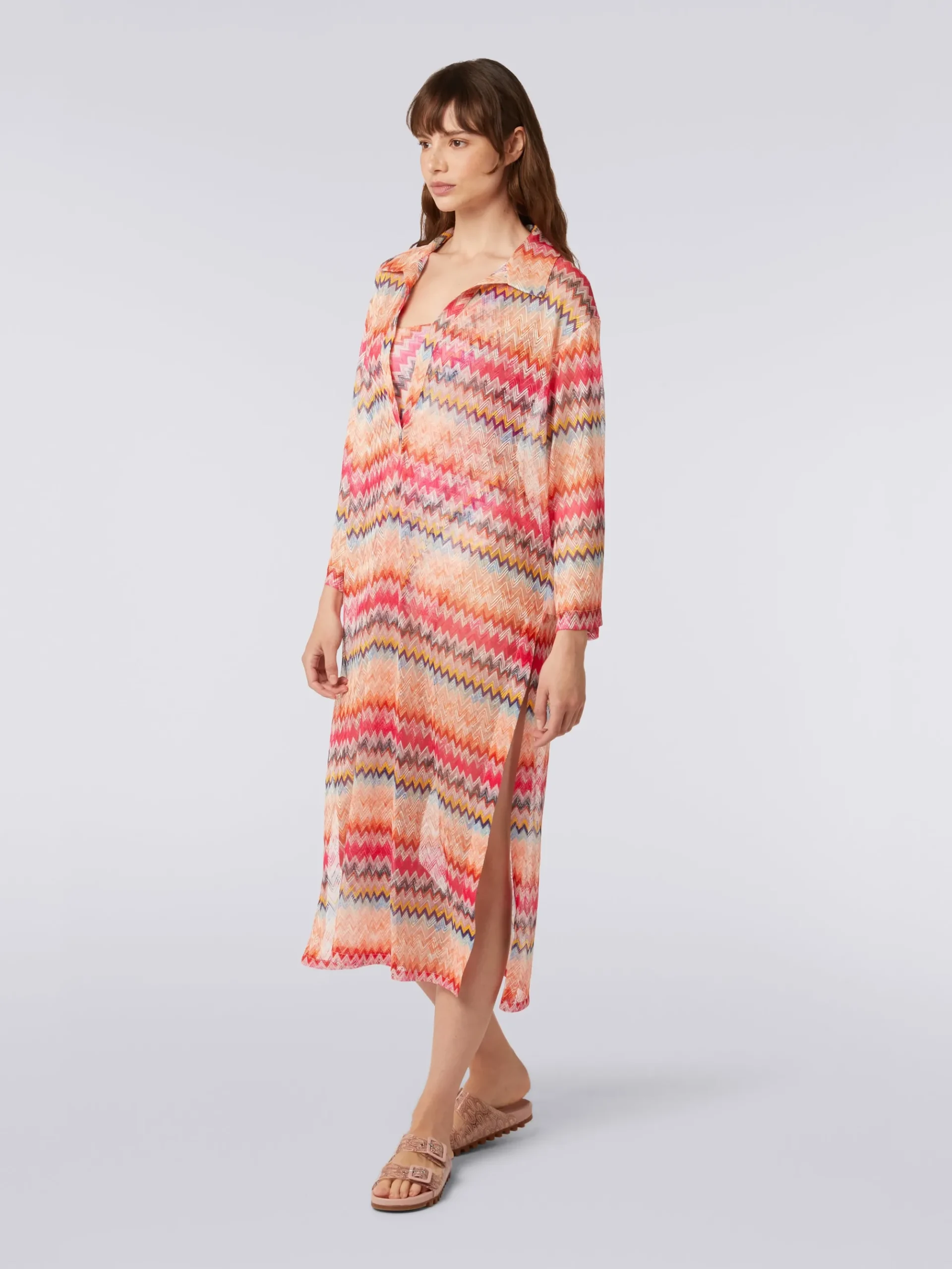 Copricostume lungo con maniche lunghe in tulle di viscosa chevron
