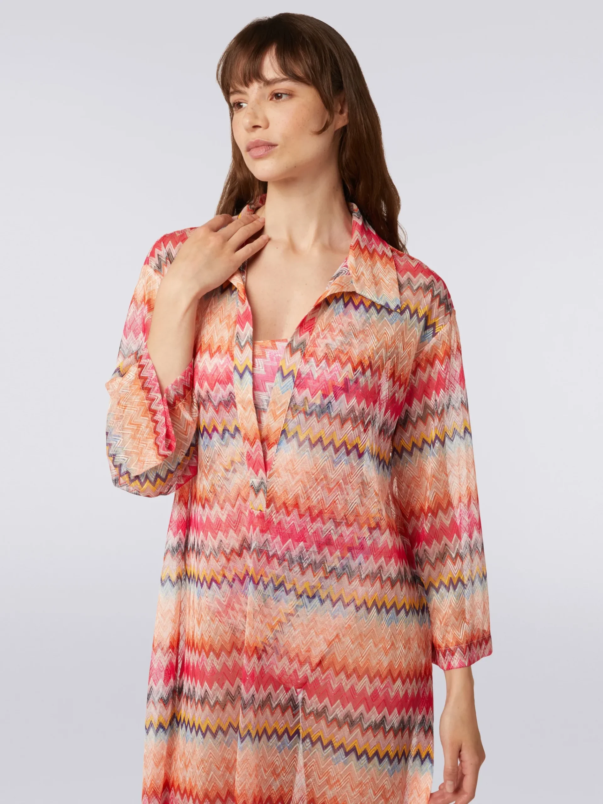 Copricostume lungo con maniche lunghe in tulle di viscosa chevron