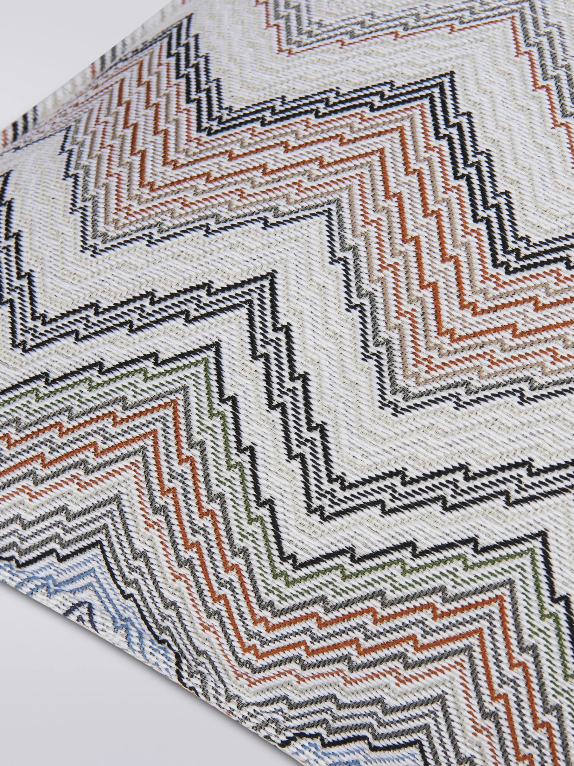 Cuscino Milano 60x60 cm con lavorazione effetto maglia