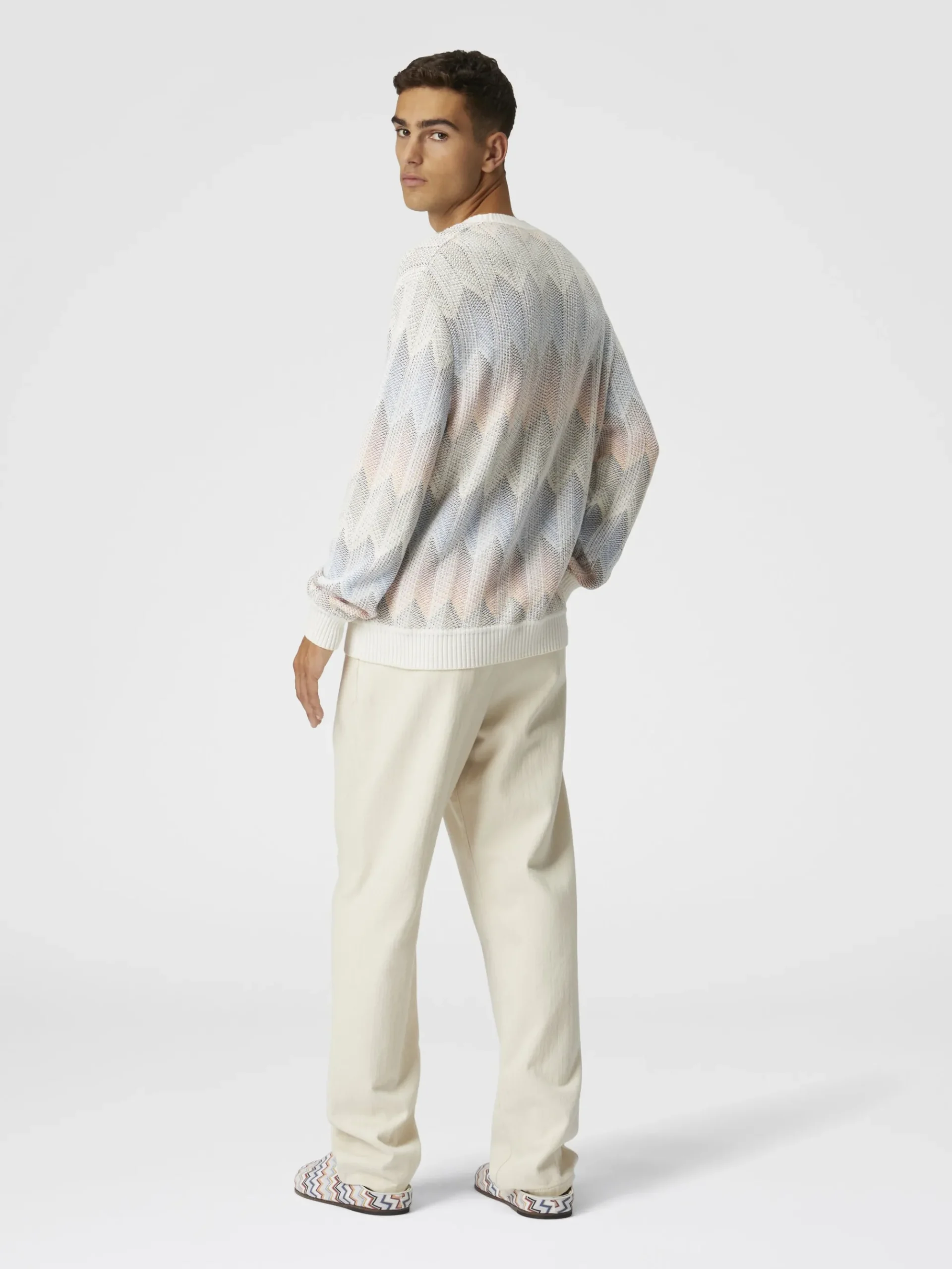 Maglia girocollo in misto cotone chevron sfumato con profili a contrasto
