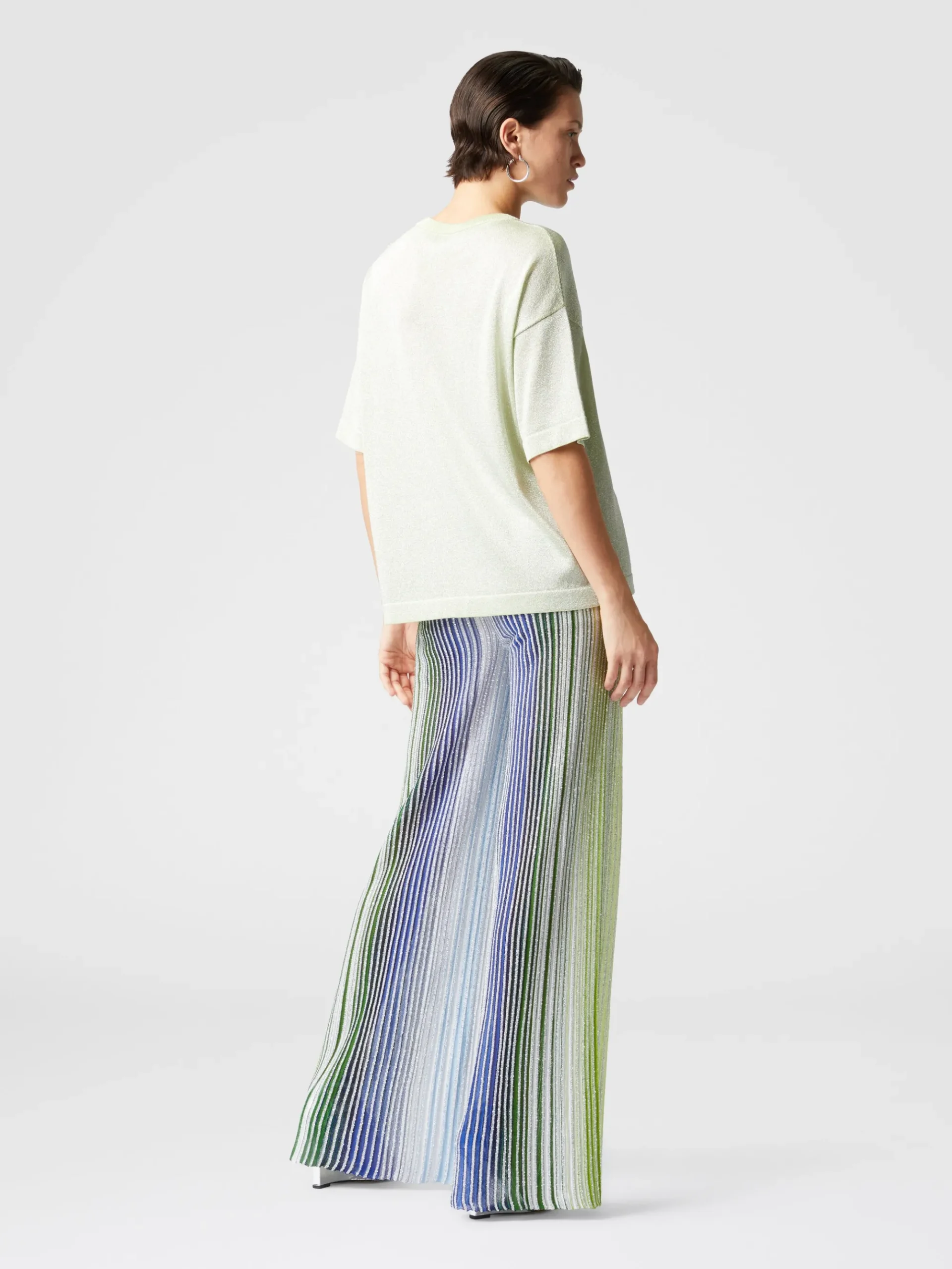 Maglia girocollo oversize in viscosa lamé con maniche cote