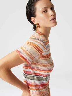 Mini-abito a maniche corte con greca zig zag lamé