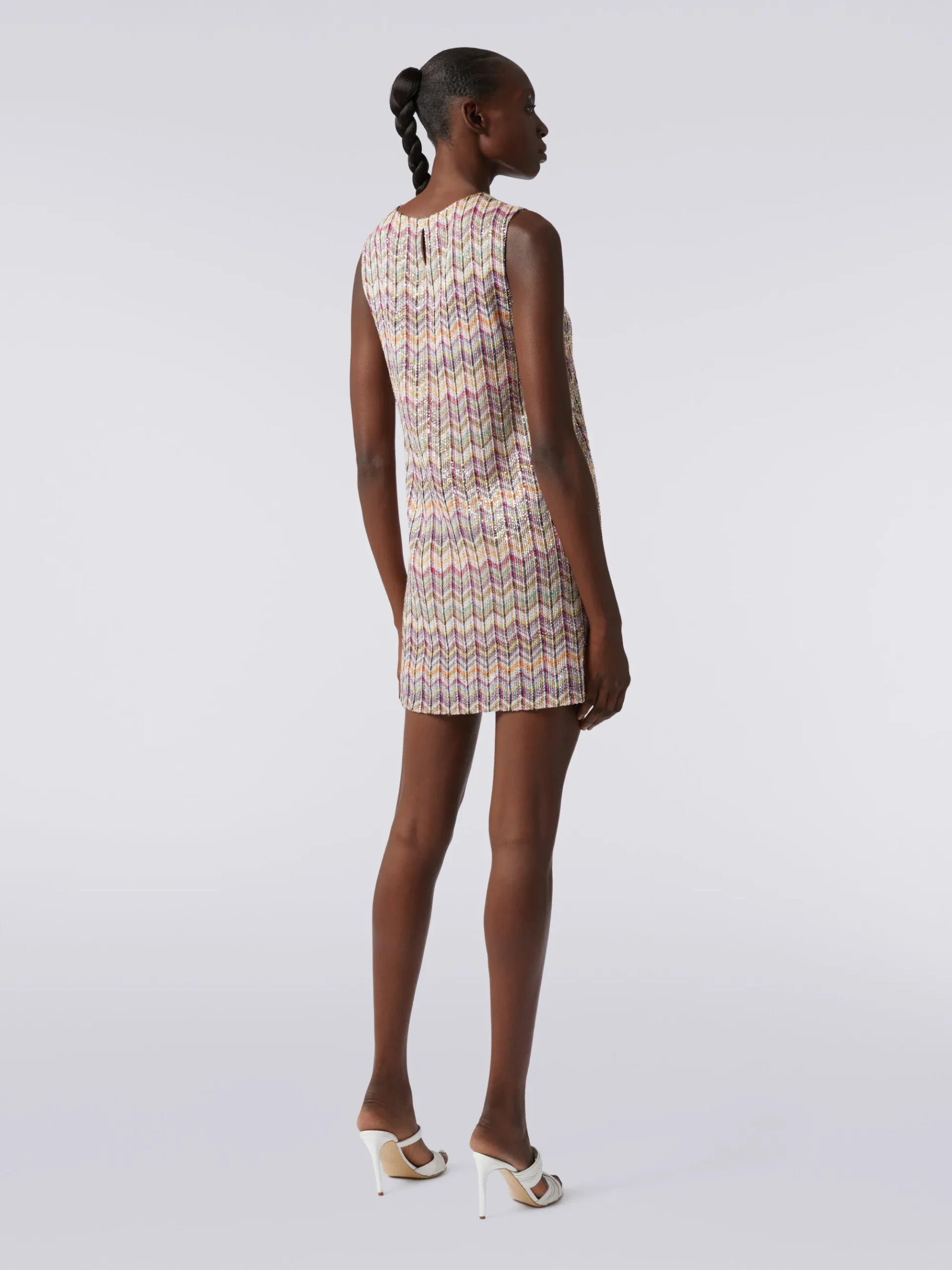 Mini-abito smanicato zig zag con paillettes
