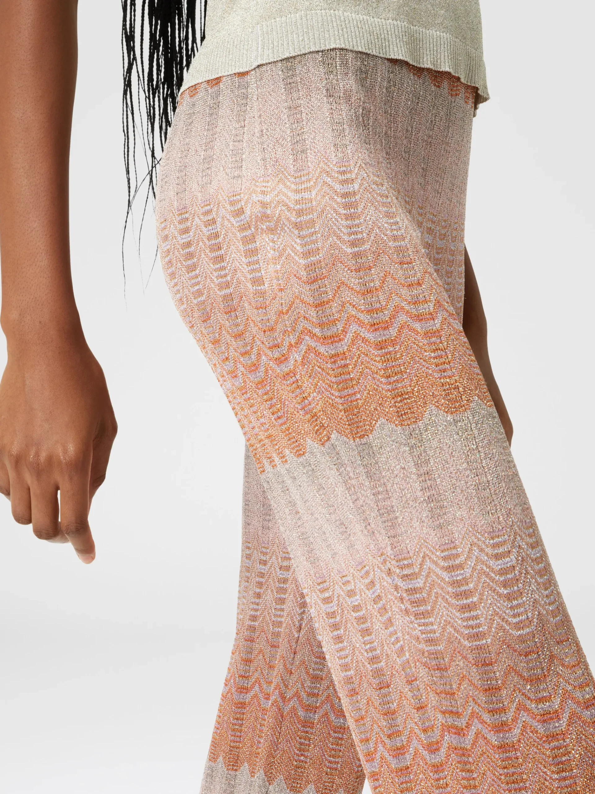Pantaloni dritti con motivo greca zig zag lamé