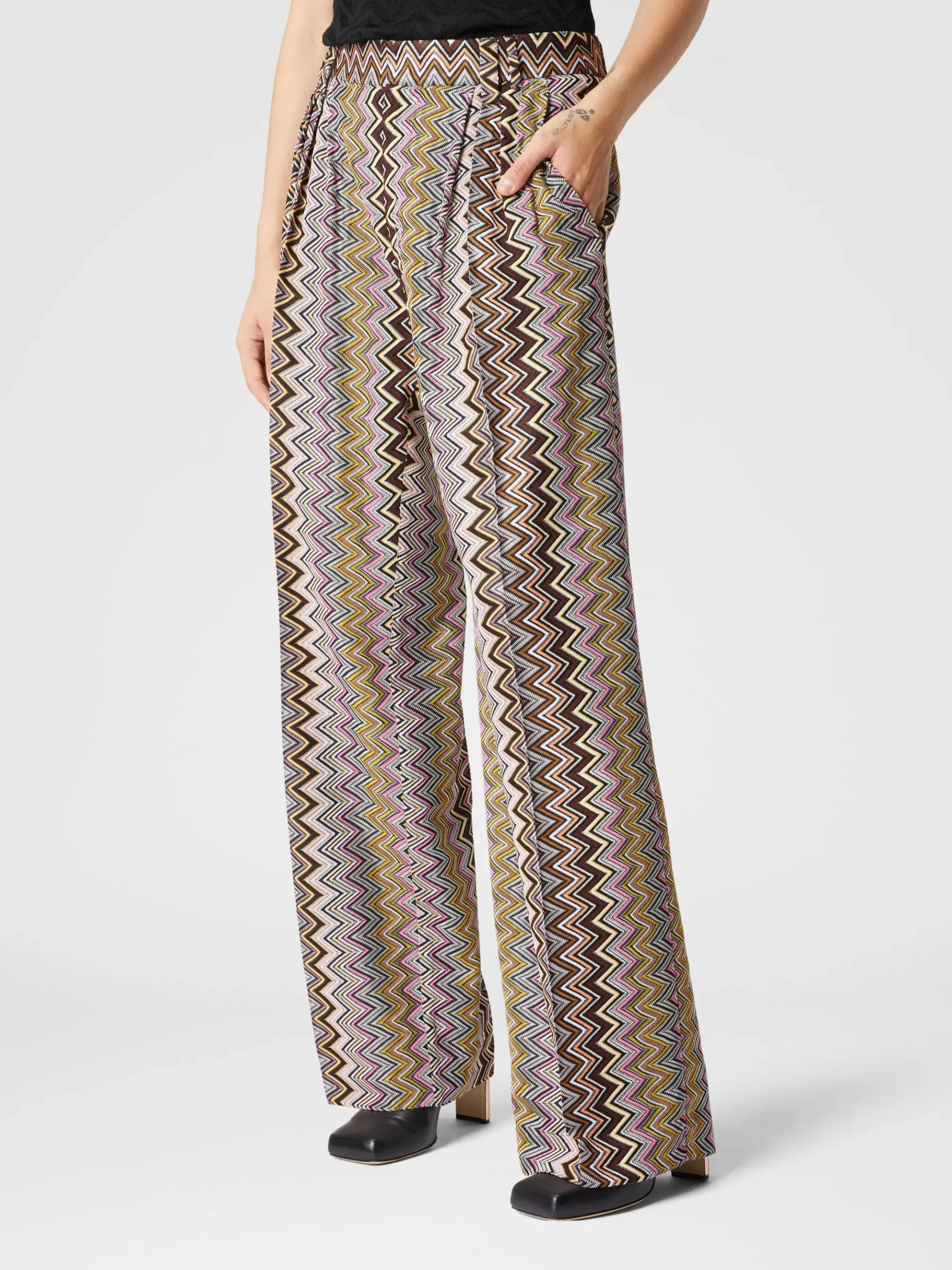Pantaloni in viscosa zig zag con pinces