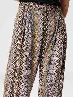Pantaloni in viscosa zig zag con pinces