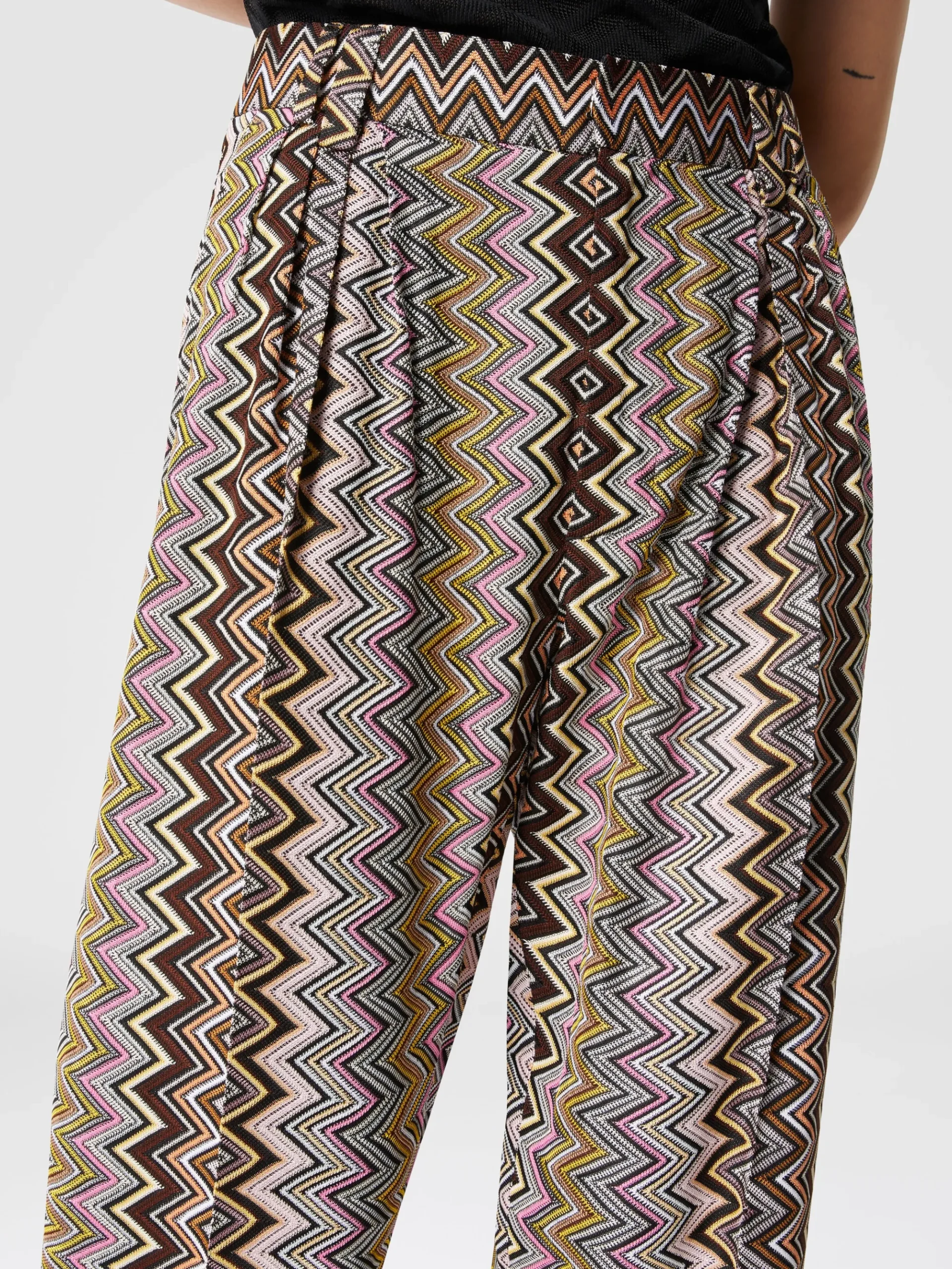 Pantaloni in viscosa zig zag con pinces