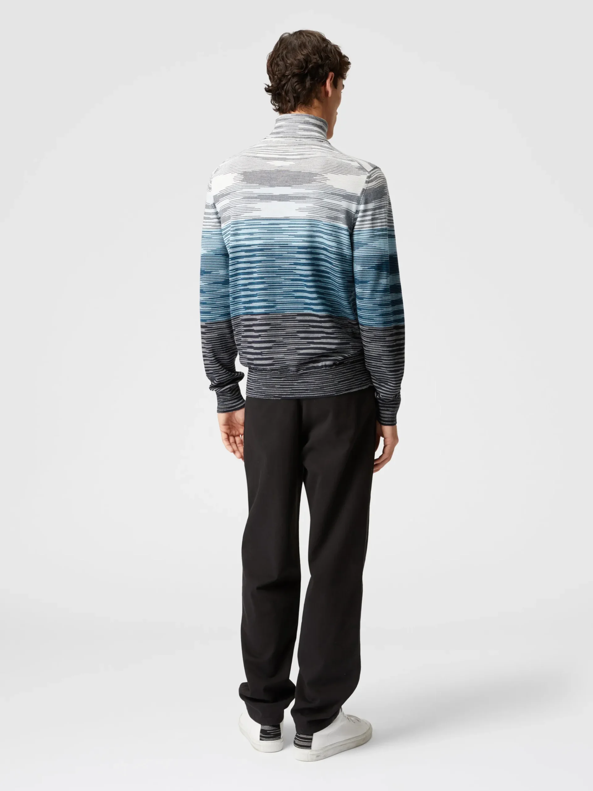 Pullover a collo alto in lana fiammata