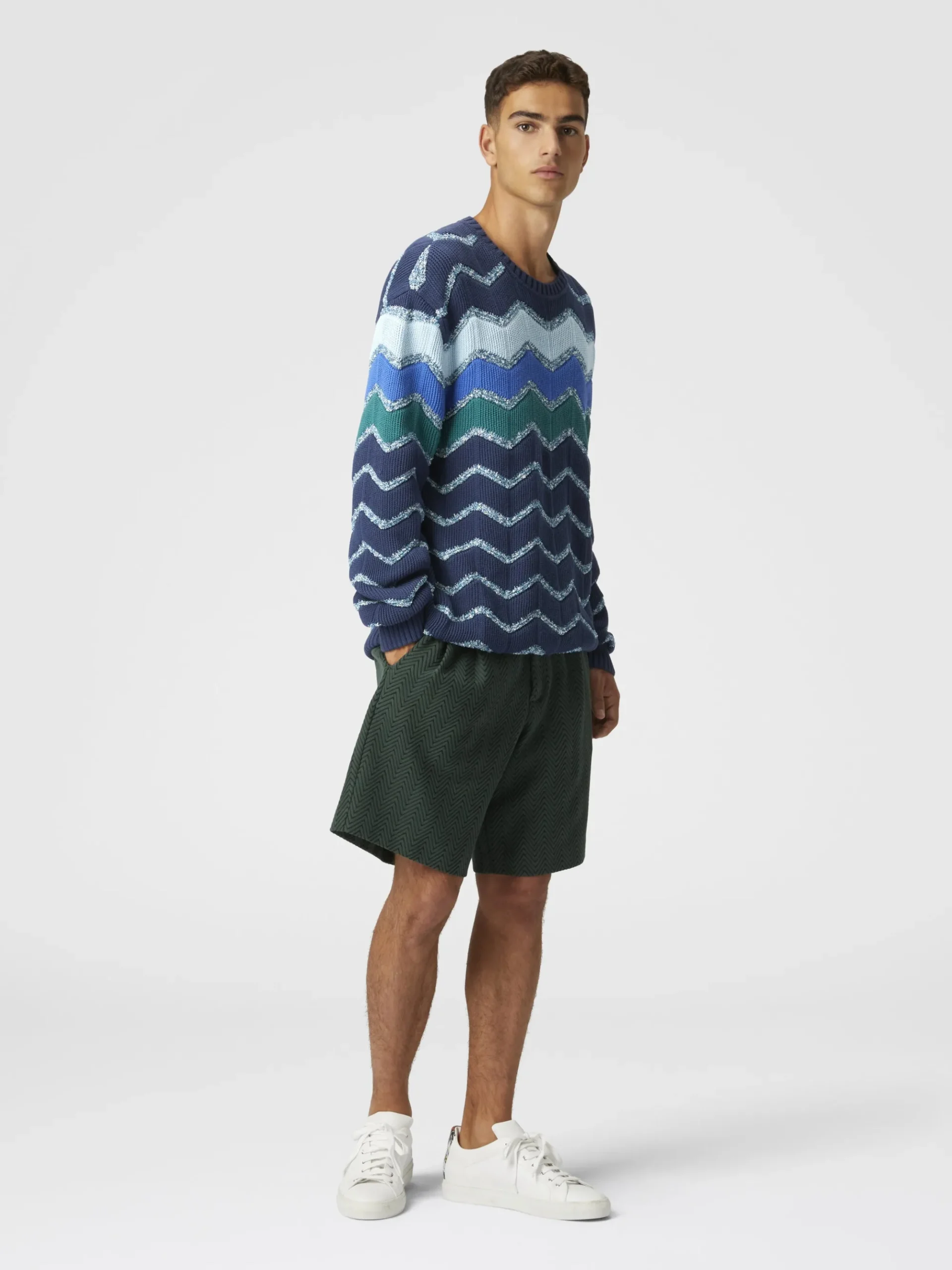 Pullover girocollo con macro zig zag e dettagli mélange