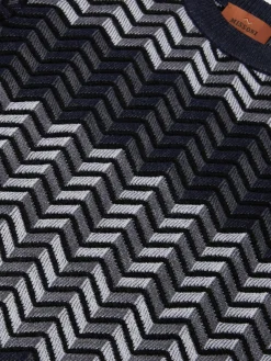 Pullover girocollo in lana vergine zig zag