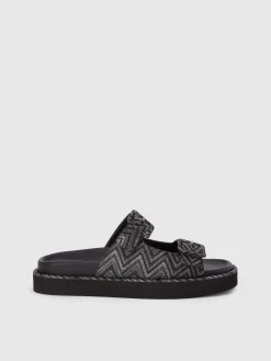Sandali con doppia fascia in tessuto zig zag