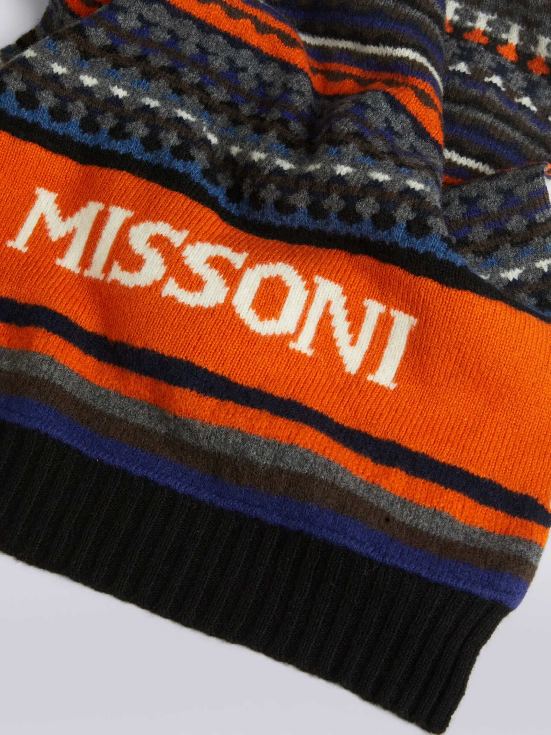 Sciarpa in lana jacquard con logo
