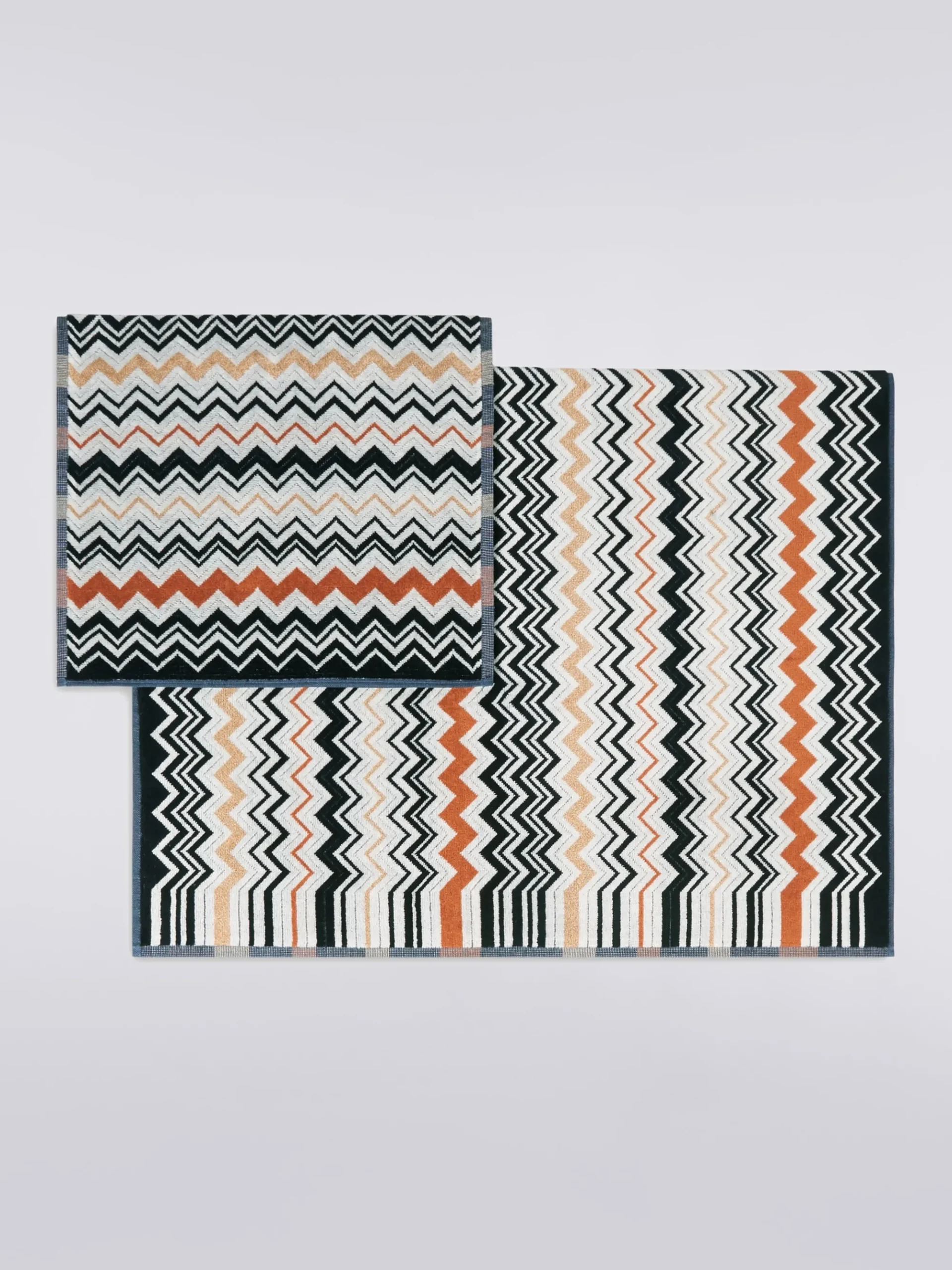 Set 2 pezzi di asciugamani da bagno Bernard in spugna di cotone chevron