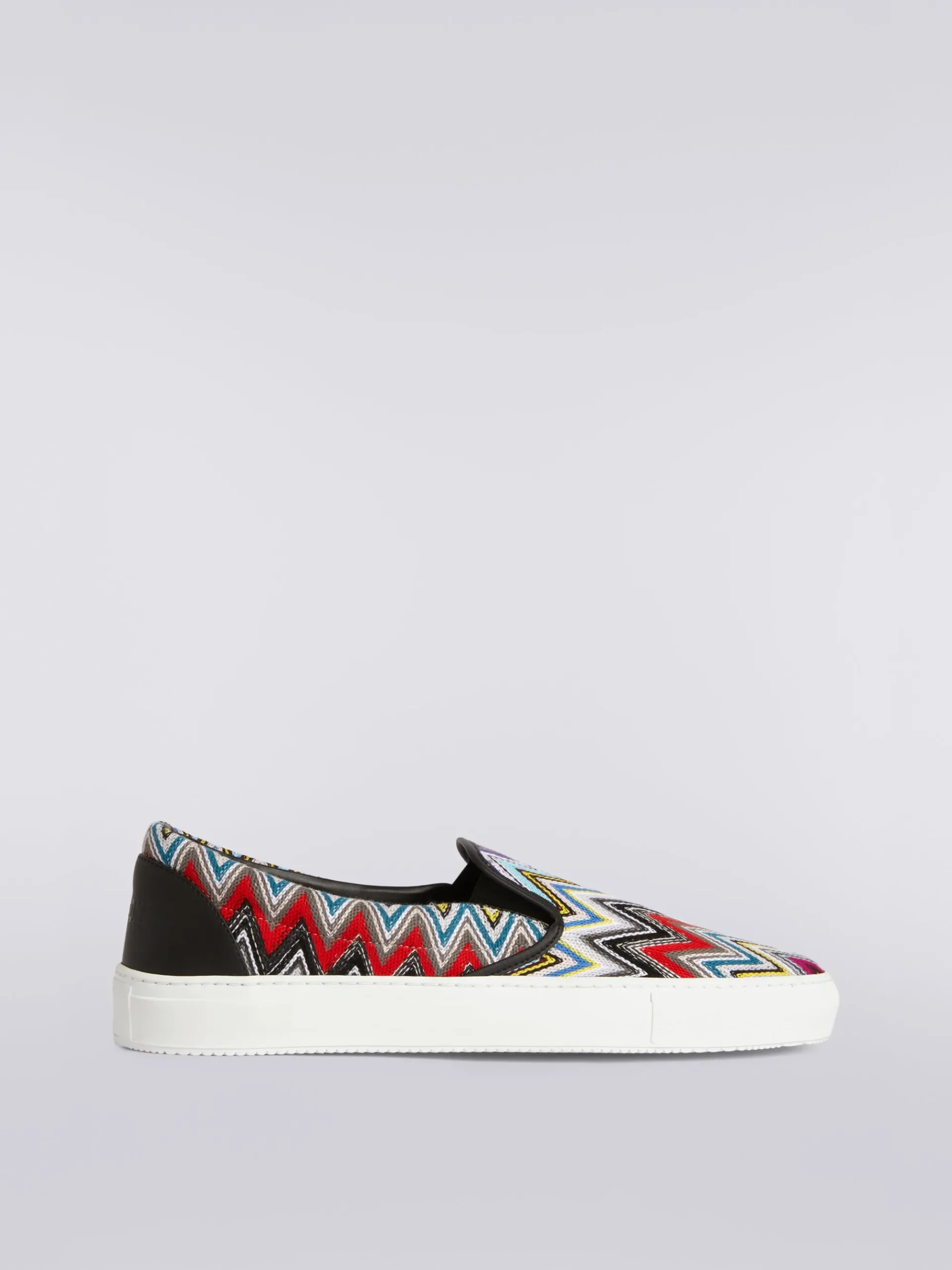 Sneakers slip on con tomaia zig zag multicolore
