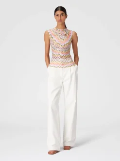 Top senza maniche con scollatura arricciata