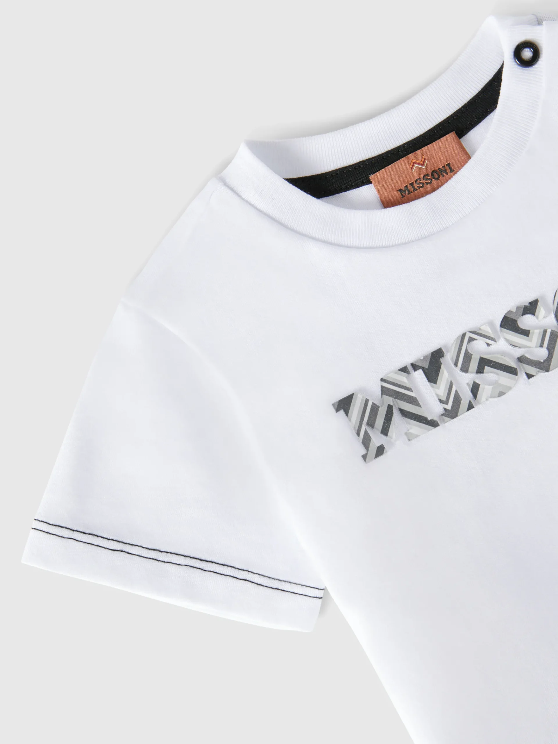 T-shirt girocollo in cotone con logo a rilievo