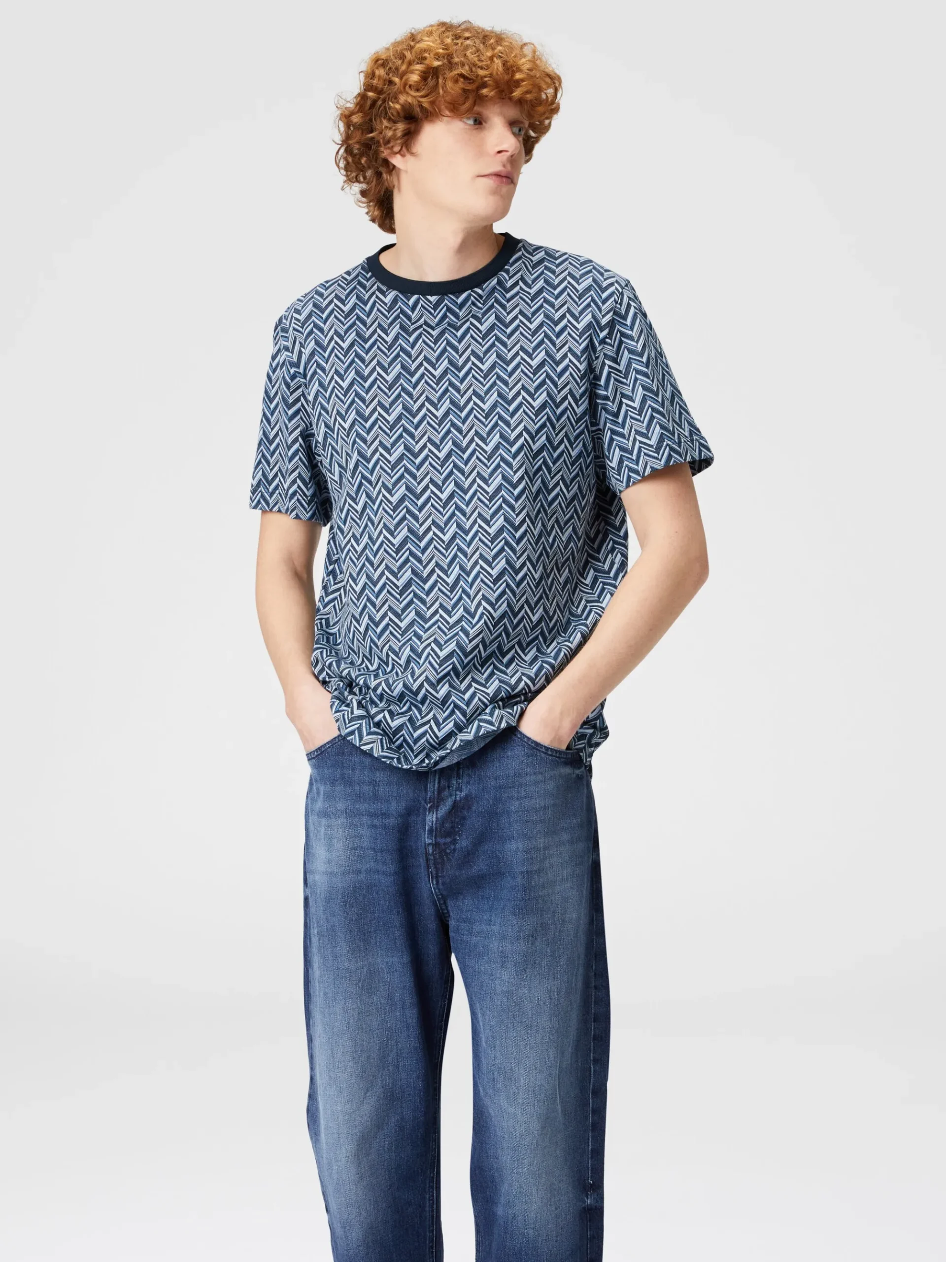 T-shirt in jersey di cotone jacquard zig zag