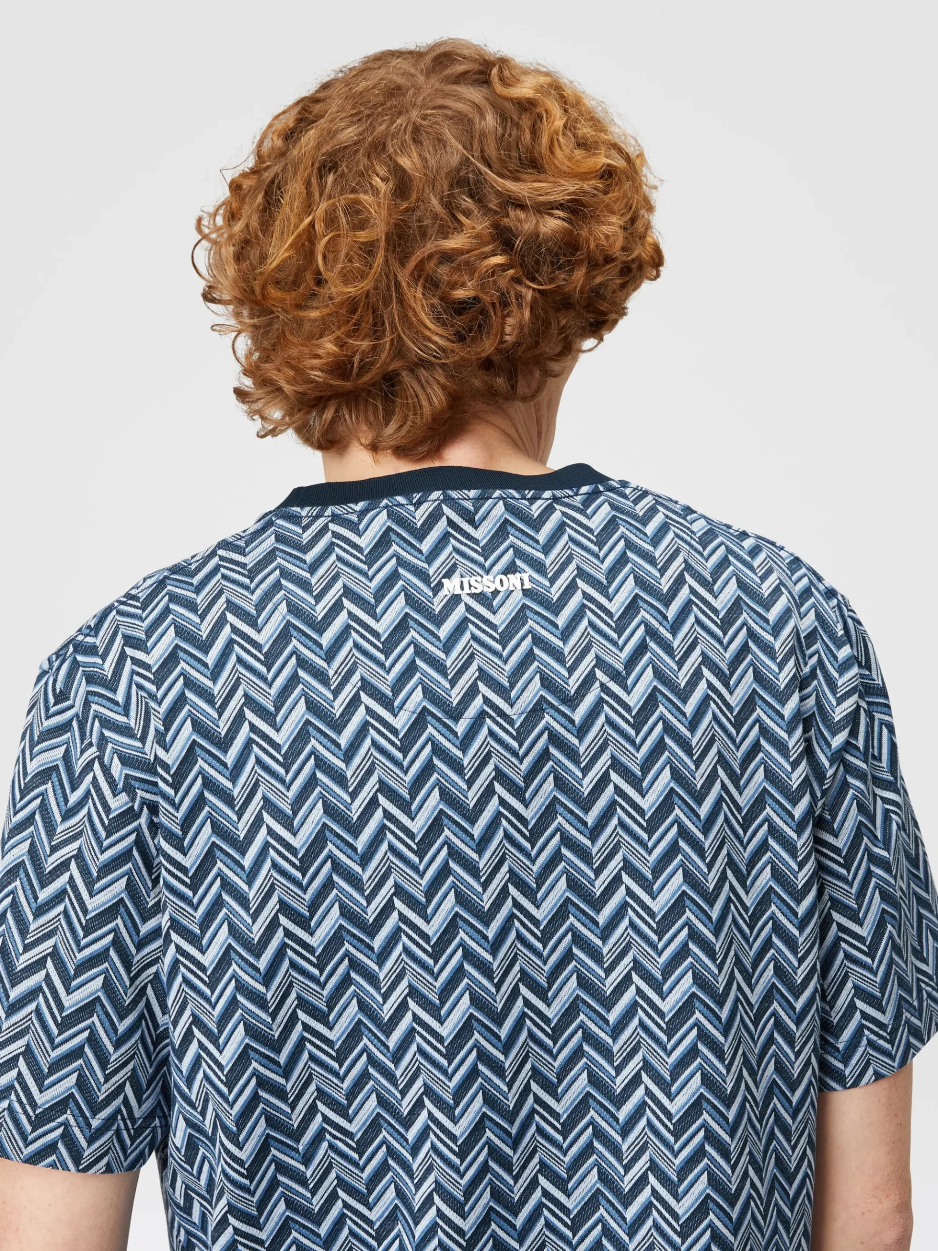 T-shirt in jersey di cotone jacquard zig zag