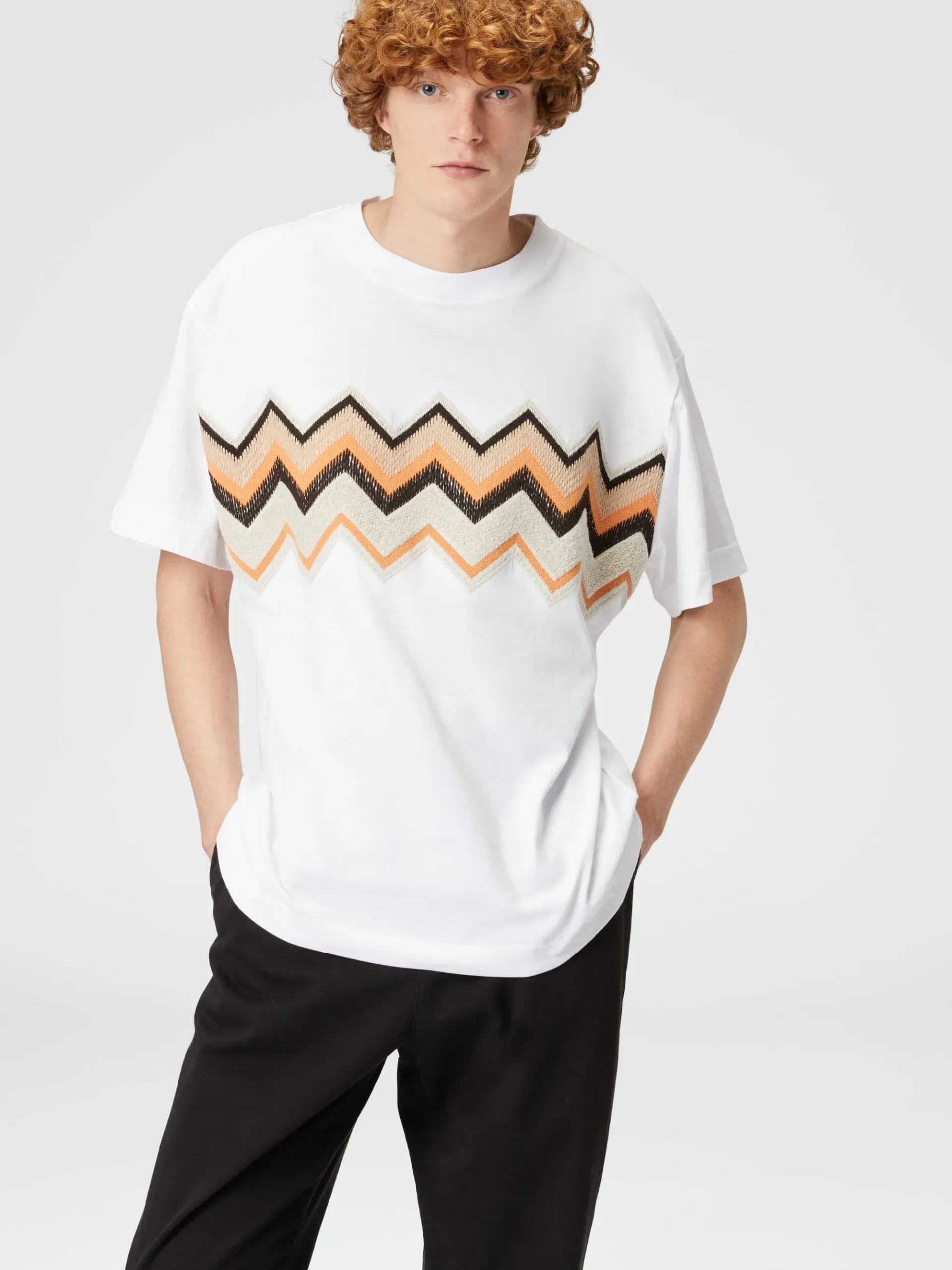 T-shirt in jersey di cotone con ricamo zig zag