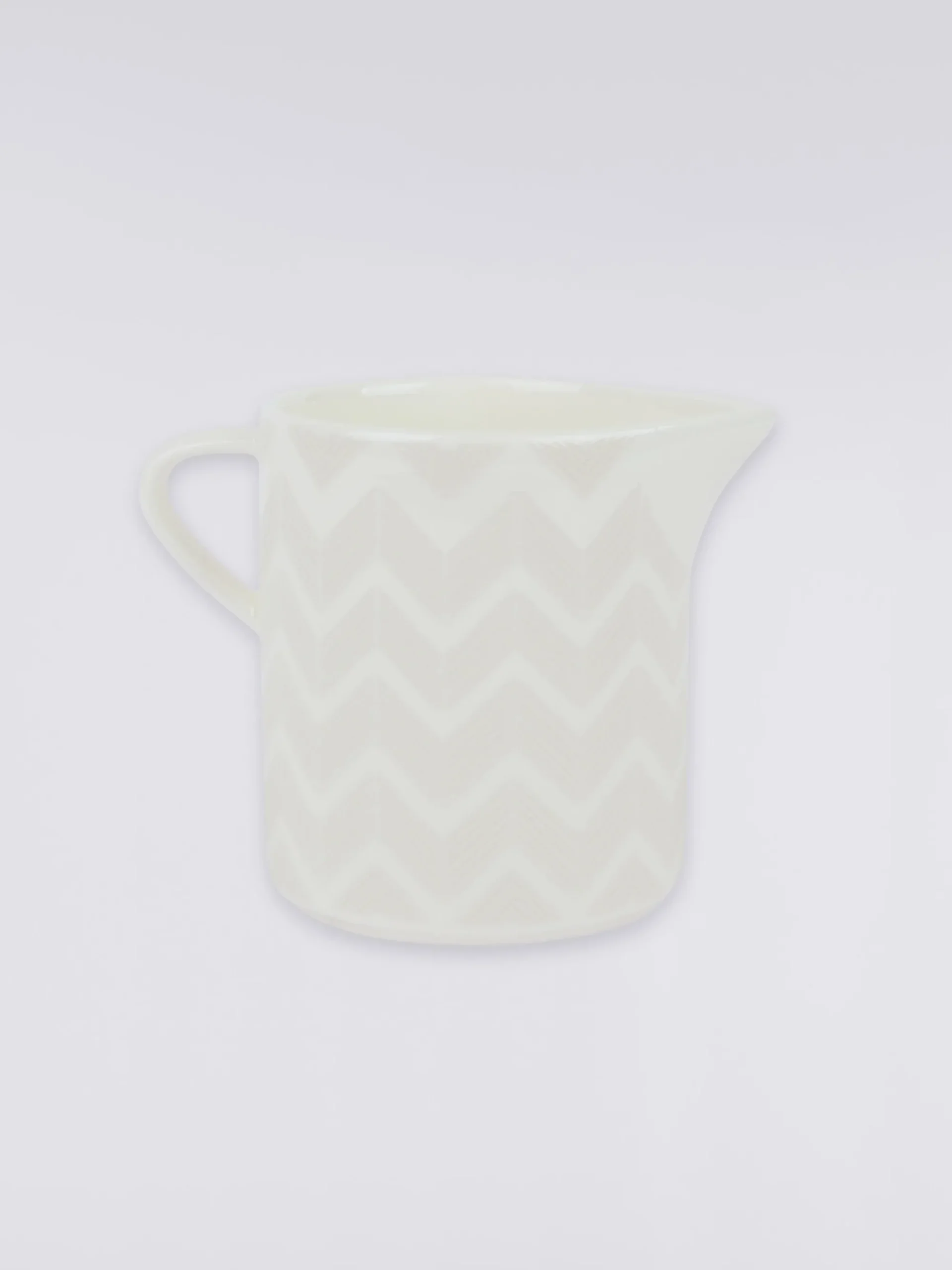 Zigzag White Lattiera